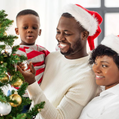 5 Reasons Working Moms Should Job Search During The Holidays